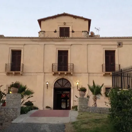 Casina Dei Mille 호텔 멜리토디포르토살보