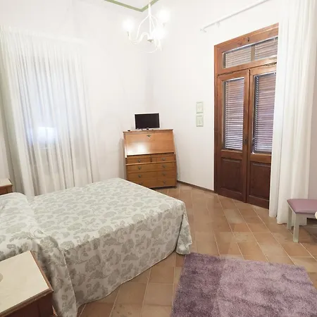 Casina Dei Mille Hotell 3*